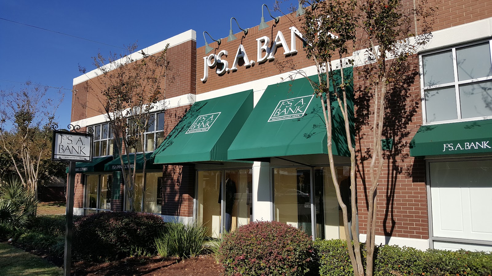 Jos A. Bank — Shop in Mount Pleasant, Charleston, SC