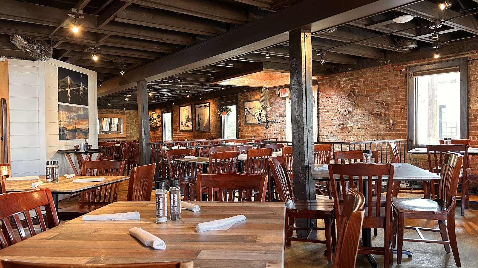 Charleston Crab House — Restaurant in Downtown, Charleston, SC
