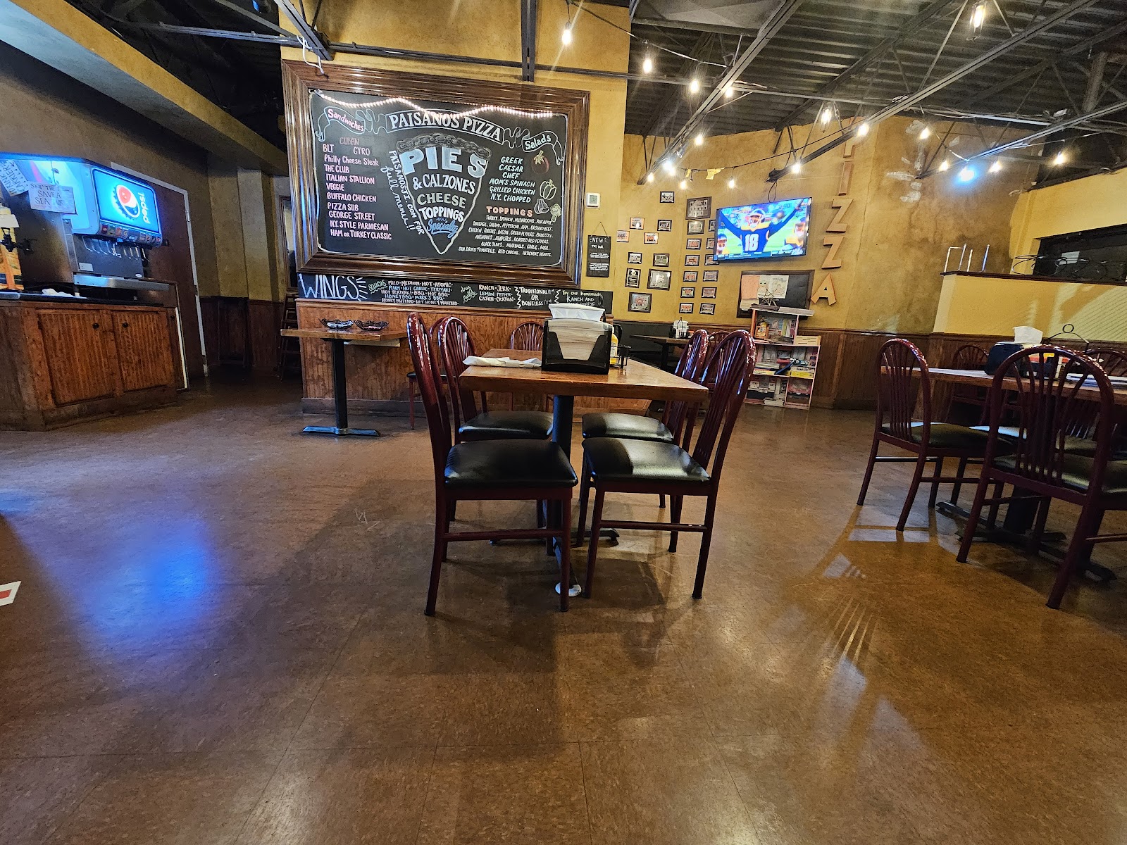 Paisano's Pizza Grill — Restaurant in West Ashley, Charleston, SC