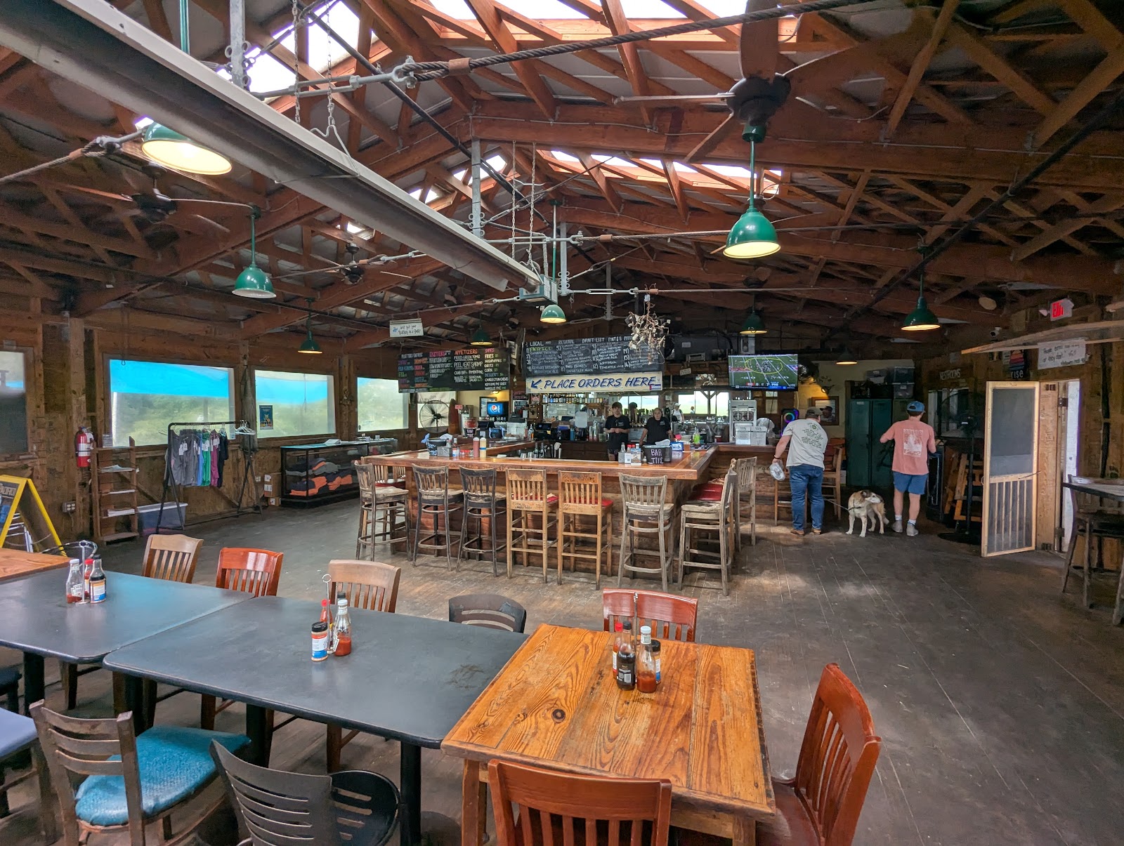 Bowens Island Restaurant — Restaurants in folly