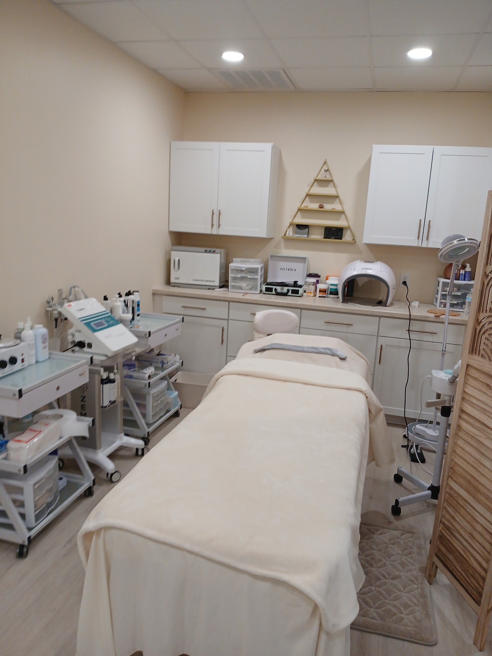 Euveda Medspa & Aesthetics — Wellness Spot in West Ashley, Charleston, SC