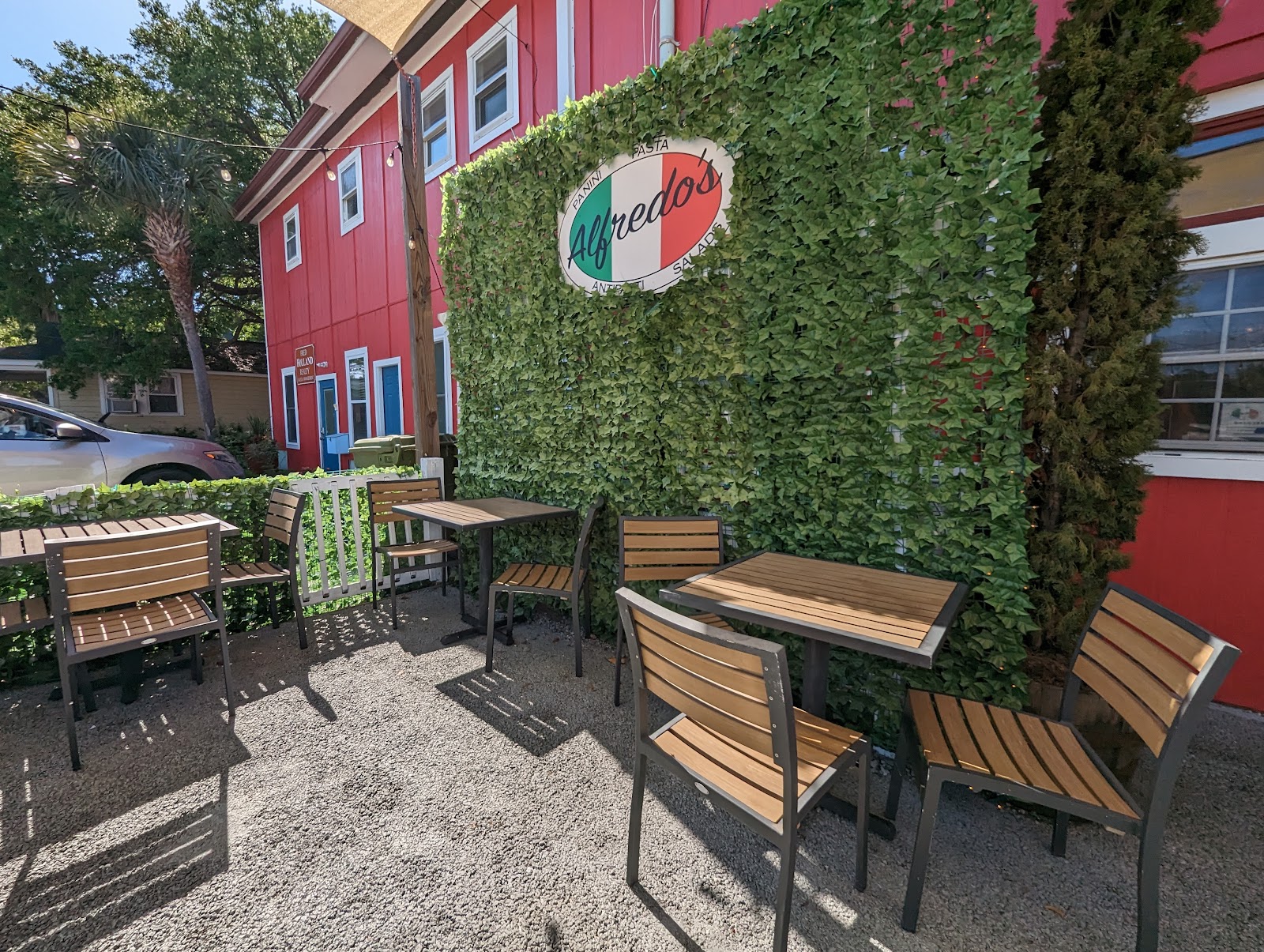 Alfredo's On Folly — Restaurant in Folly Beach, Charleston, SC