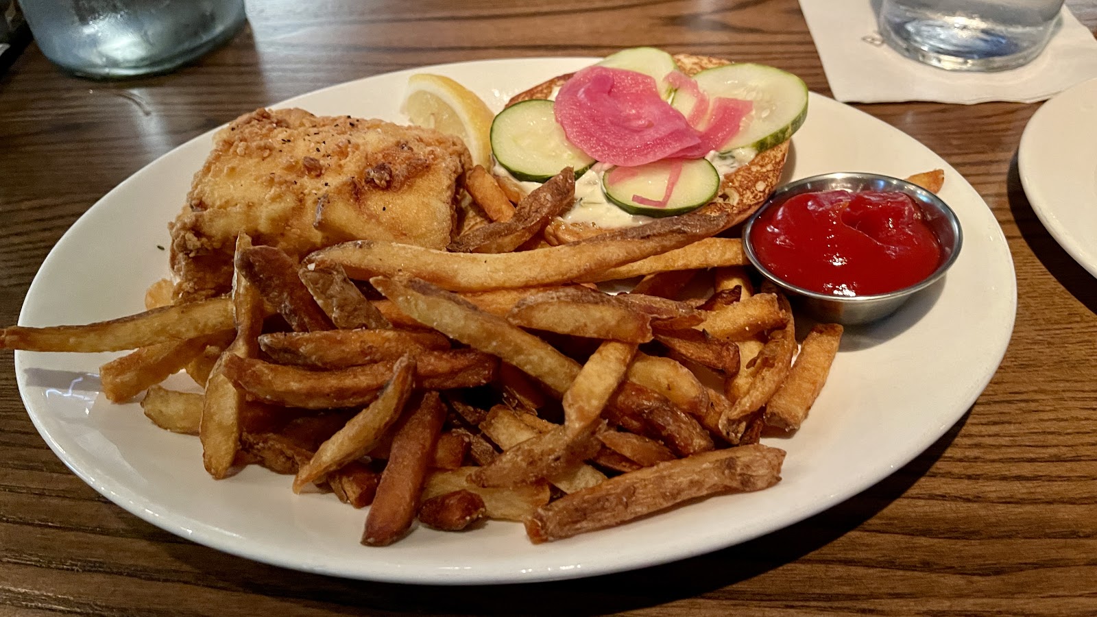 Burtons Grill & Bar — Restaurant in Mount Pleasant, Charleston, SC